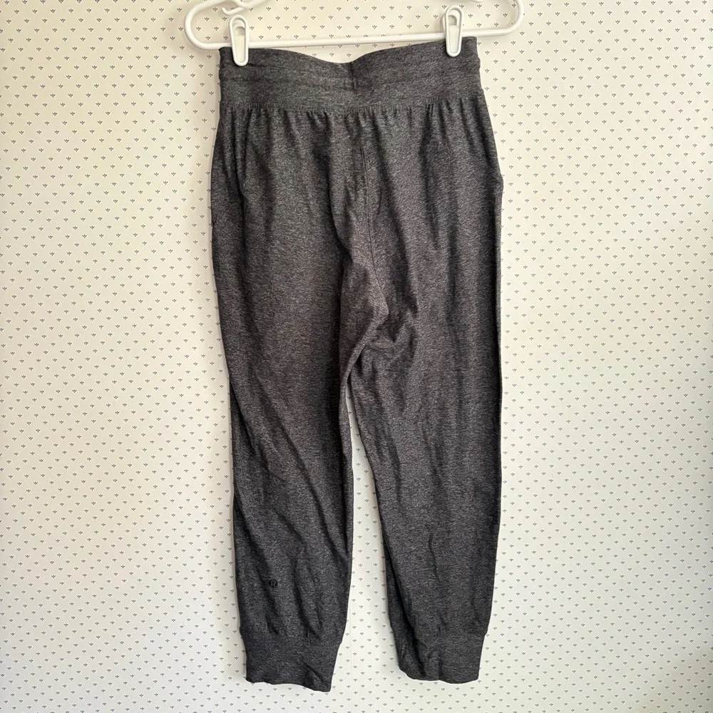 lululemon athletica Ready To Rulu Dark Gray Joggers 4 Lounge Pants Stretch Comfy